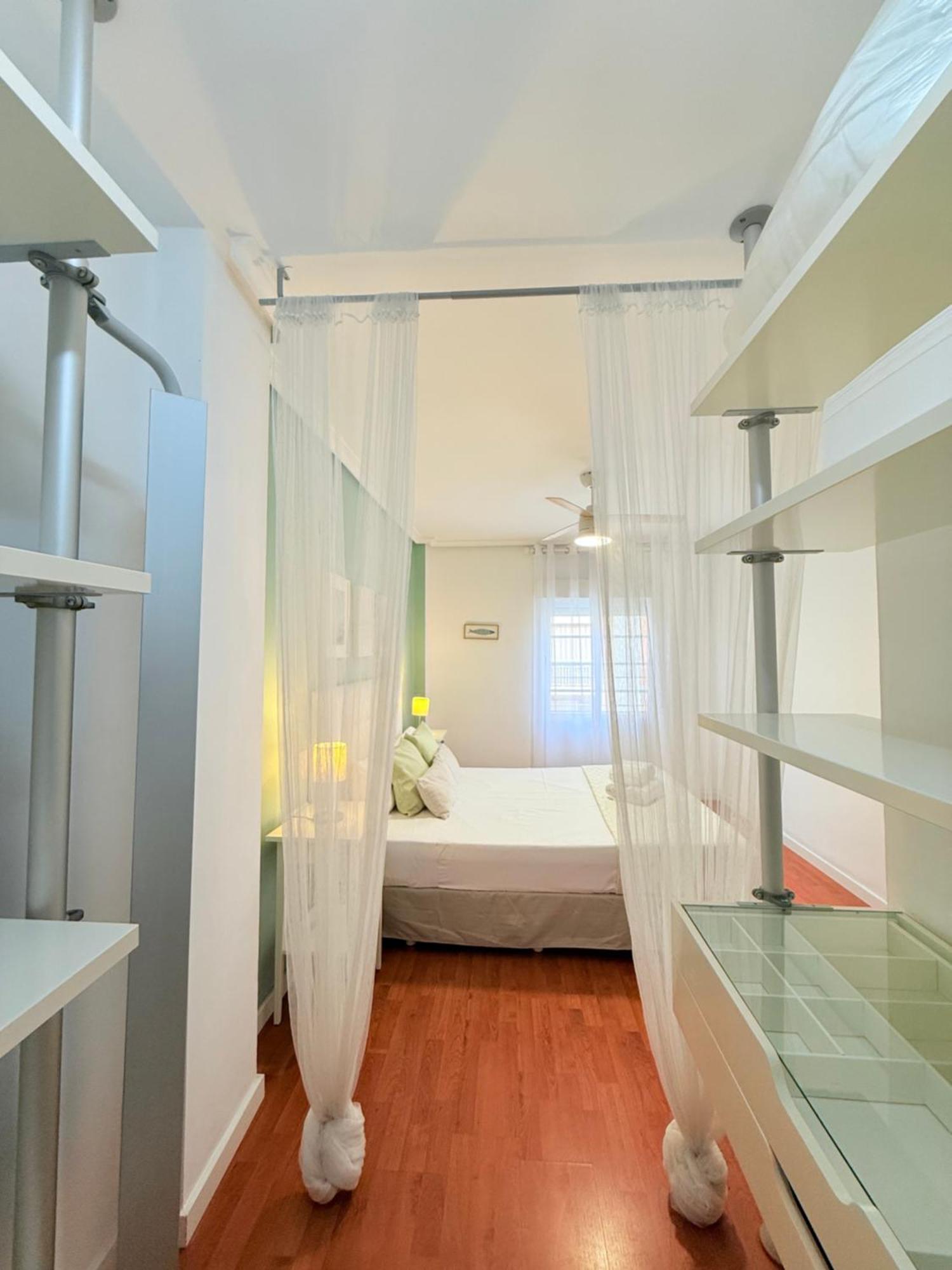 Travel Habitat Mestalla Valencia Luaran gambar